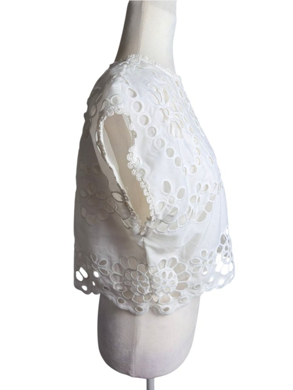 Anthropologie Love Wednesday White Eyelet Peasant Blouse Boho Cottage SZ M - Picture 2 of 7